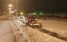 На боротьбу зі снігом в Києві на вулиці вивели 270 одиниць техніки та 29 бригад