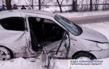 На Тернопільщині внаслідок ДТП госпіталізовано 7 осіб, з них троє дітей (фото)