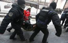 Law enforcer shot in leg by protester outside Kyiv court as Odesa Mayor case heard