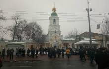 Червоні гвоздики і стрітенські свічки: у Києві вшанували пам'ять воїнів-афганців (репортаж "УНІАН-Релігії")