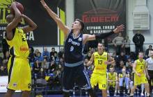 Баскетбольный "Днепр" продлил победную серию в Одессе, "Химик" одолел "Политехник" в Южном