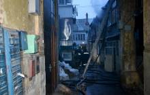 У центрі Одеси під час гасіння пожежі в житловому будинку виявлено два тіла (фото, відео)