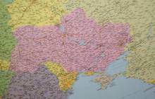 У Будапешті помітили карти з неукраїнськими Кримом та півднем України - їх вилучили з продажу (фото)