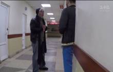 Вірність клятві Гіппократа: чи нададуть першу медичну допомогу безхатьку (відео)