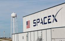 SpaceX перенесла запуск ракеты со спутниками: названа причина
