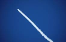 SpaceX запустила ракету с первыми спутниками "всемирного интернета" (фоторепортаж)