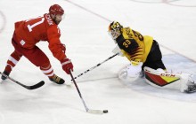 Сборная России по хоккею в драматичной концовке вырвала золото у сборной Германии в финале Олимпиады