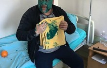 Активісти принесли "тітушці" Крисіну в лікарню отруту, а священик облив його зеленкою (фото, відео)