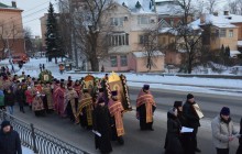 У Рівному кілька тисяч вірян взяли участь у Хресній ході на честь Торжества Православ’я (фото, відео)