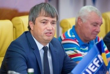 Як у Павелка: журналісти показали, який маєток будує у війну віце-президент УАФ Костюченко