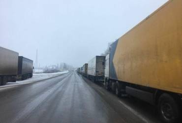 Заблоковані кордони: у ДПСУ розповіли про поточну ситуацію на пунктах пропуску