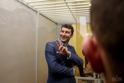 По словам защиты Дангадзе, из-за этого дела его матери сломали руку неизвестные / Фото УНИАН По словам защиты Дангадзе, из-за этого дела его матери сломали руку неизвестные / Фото УНИАН