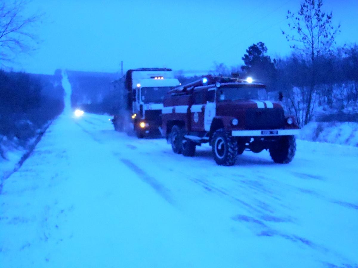 На Херсонщине из-за непогоды затруднено движение транспорта / ГСЧС
