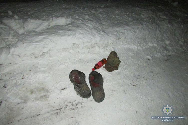 На Тернопільщині госпіталізували чоловіка, який, лежачи на дорозі, потрапив під рейсовий автобус На Тернопільщині госпіталізували чоловіка, який, лежачи на дорозі, потрапив під рейсовий автобус