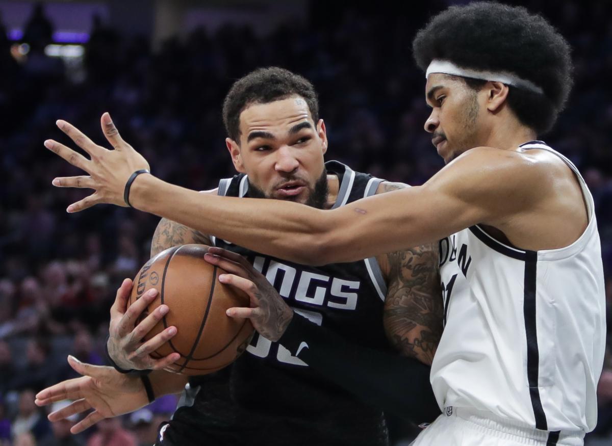 Сакраменто - Бруклін / REUTERS