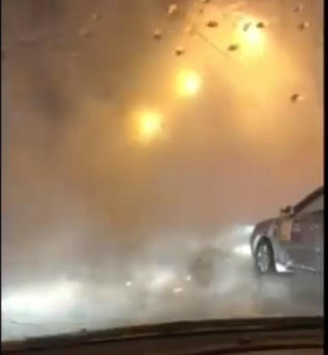 Авария на тепломагистрали в Киеве / скрин шот видео Авария на тепломагистрали в Киеве / скрин шот видео