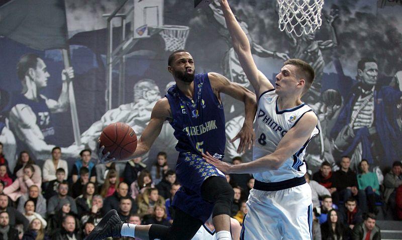 "Будівельник" знову поступився "Дніпру" / fbu.ua