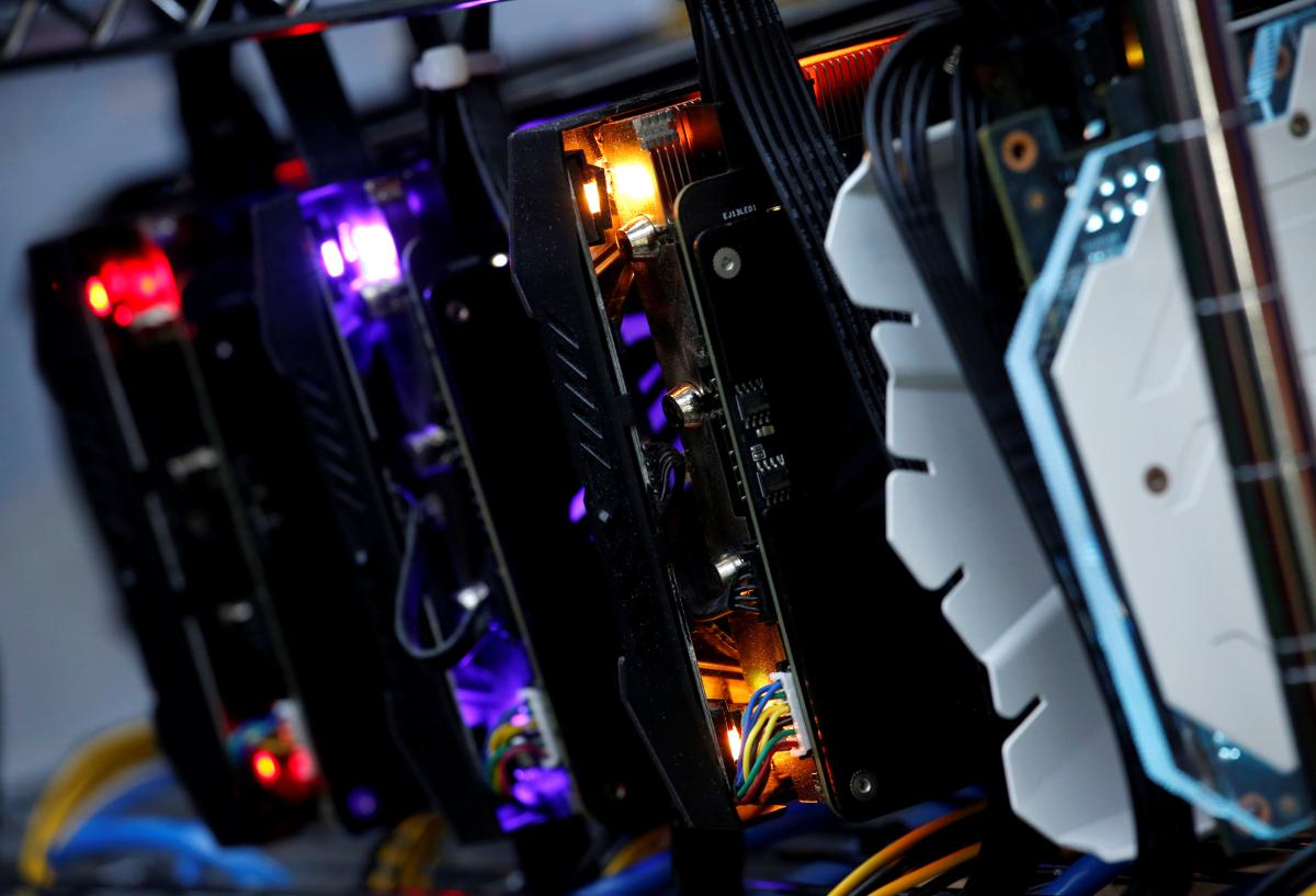 На видеокартах NVIDIA RTX 30 отключили ограничитель добычи криптовалюты / фото REUTERS