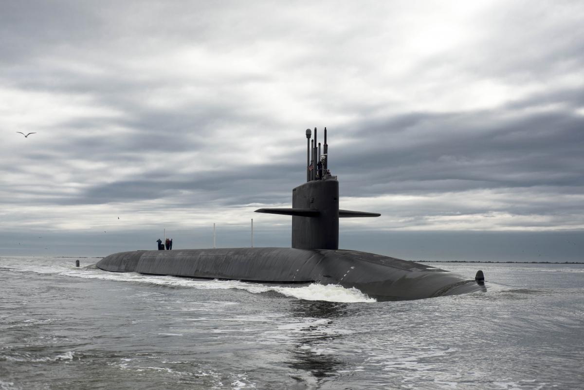 The British ship moved with connected sonar, which allows submarines to be detected unnoticed / REUTERS