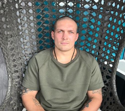 Фанатам припала до смаку нова зачіска чемпіона / фото instagram.com/usykaa Фанатам припала до смаку нова зачіска чемпіона / фото instagram.com/usykaa