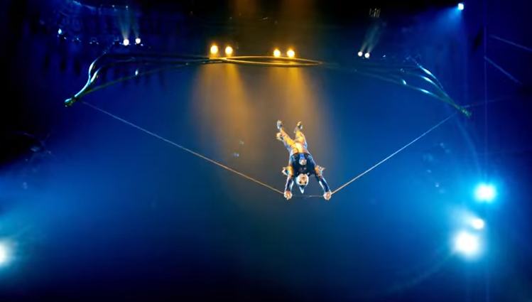 Артист брав участь у шоу 15 років / скріншот Cirque du Soleil Rus