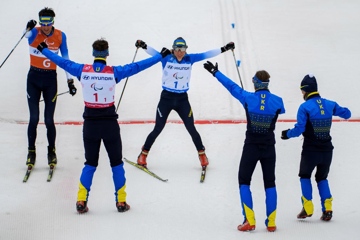 Сборная Украины завоевала 7 золотых медалей на Пааралимпиаде-2018, в том числе в лыжной смешанной эстафете / REUTERS