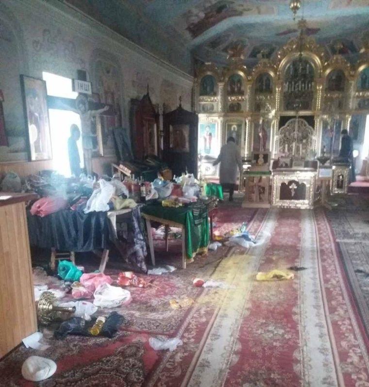 На место происшествия полицию вызвал настоятель храма / фото church.ua На место происшествия полицию вызвал настоятель храма / фото church.ua