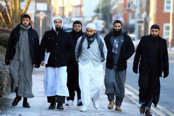 Во Франции могут запретить салафизм / islam-today.ru