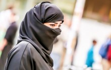 Власти Нью-Йорка выплатят компенсации мусульманкам, которых полицейские заставили снять хиджаб
