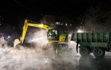 У центрі Харкова внаслідок аварії на тепломережі без опалення залишилися майже 100 об'єктів (відео)