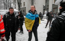 Police free all protesters detained after raid on camp outside parliament in Kyiv