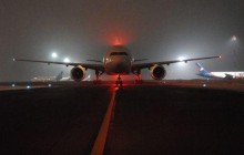Під час приземлення в Запоріжжі за межі злітної смуги викотився літак