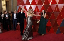 Директор Каннского кинофестиваля придумал наказание звездам за порчу красной дорожки своими селфи (видео)