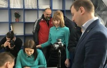 На Тернопільщині в районному ЦНАПі вперше в області почали оформляти закордонні паспорти