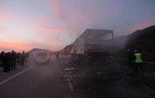 Внаслідок ДТП у Туреччині вщент згорів автобус з пасажирами: щонайменше 13 загиблих