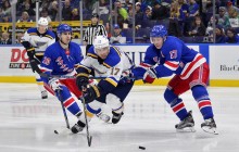 "Рейнджерс" уступил "Сент-Луису", "Бостон" разгромил "Тампу-Бэй" в НХЛ