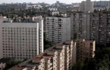 В Киеве мужчина выпал с 15-го этажа отеля