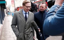 Голову компанії Cambridge Analytica відсторонили від роботи через скандал із витоками в Facebook