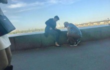 СМИ показали, как Савченко и Рубан жгли документы в центре Киева (фото)
