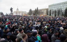 Жителі Кемерово обіцяють мітингувати до відставки губернатора (фоторепортаж)