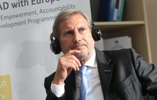 Commissioner Hahn in Ukraine: All crimes against activists must be prosecuted