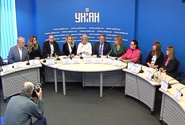 Круглый стол по созданию социально-реабилитационных центров для детей-сирот и детей с особыми потребностями