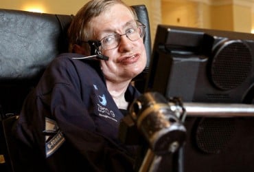 5 сценариев конца человечества, которые предсказал Стивен Хокинг