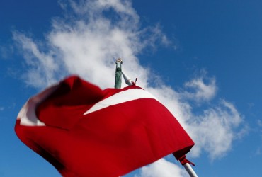 У Латвії Сейм схвалив заборону георгіївської стрічки