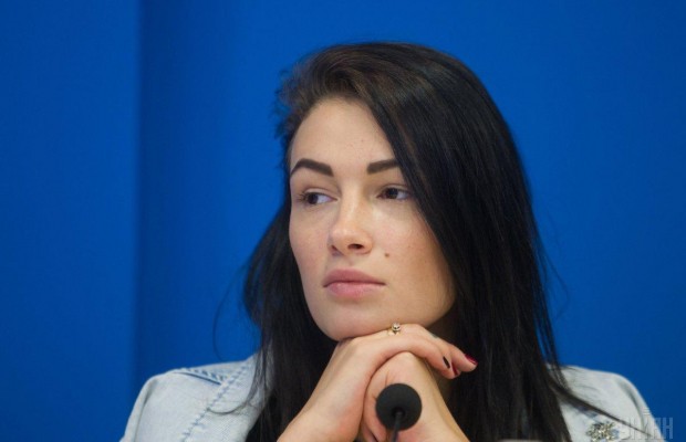 Певица Приходько рассказала о кризисе в отношениях с мужем