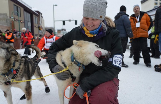 На Алясці стартували всесвітньо відомі перегони на собачих упряжках (фоторепортаж, відео)