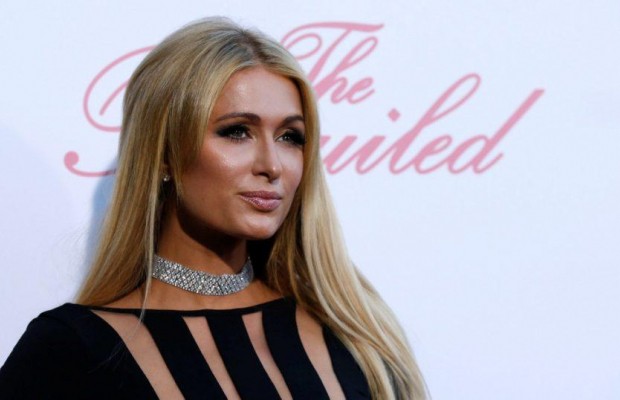 "Я такая везучая": известная светская львица потеряла в ночном клубе кольцо за два миллиона долларов