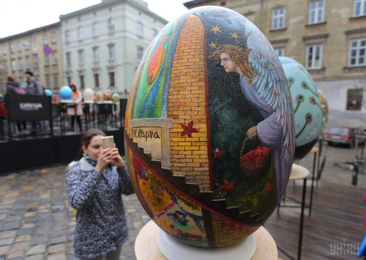 «Какой прекрасный город»: как Пэрис Хилтон провела день во Львове