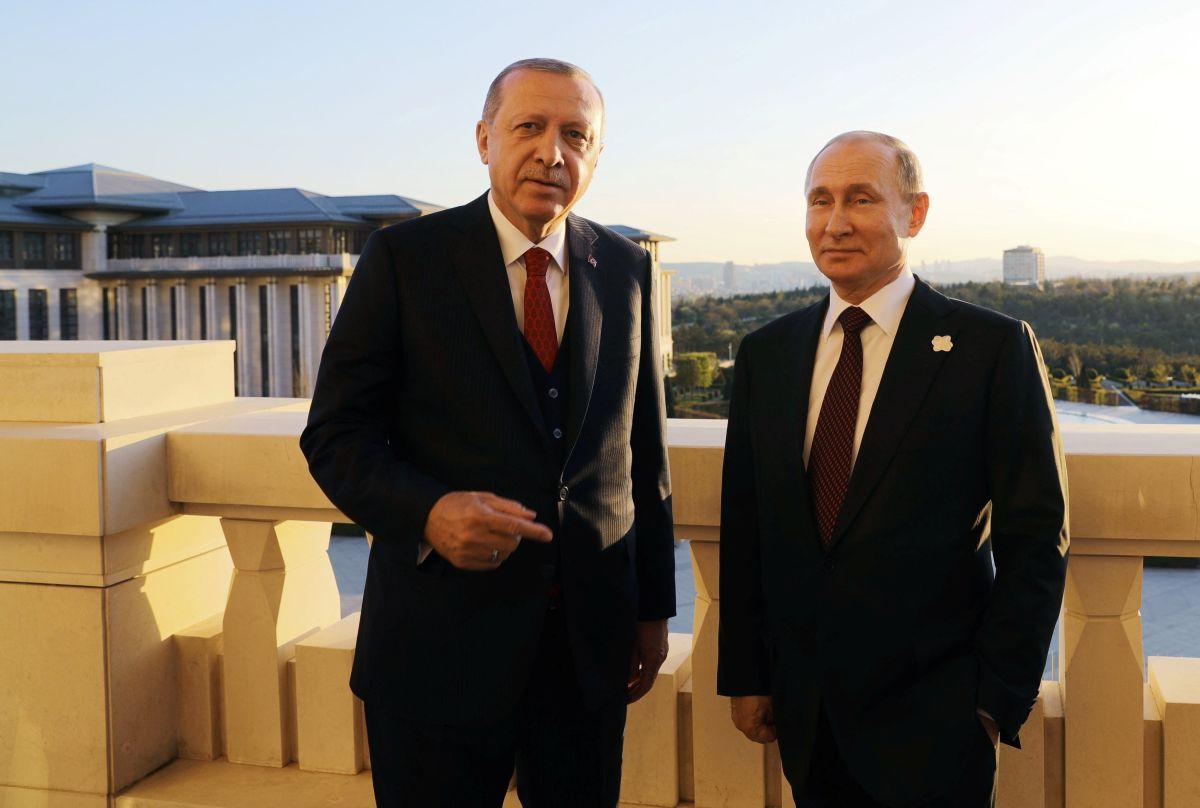 Эрдоган потребовал скидку на газ у Путина / фото REUTERS