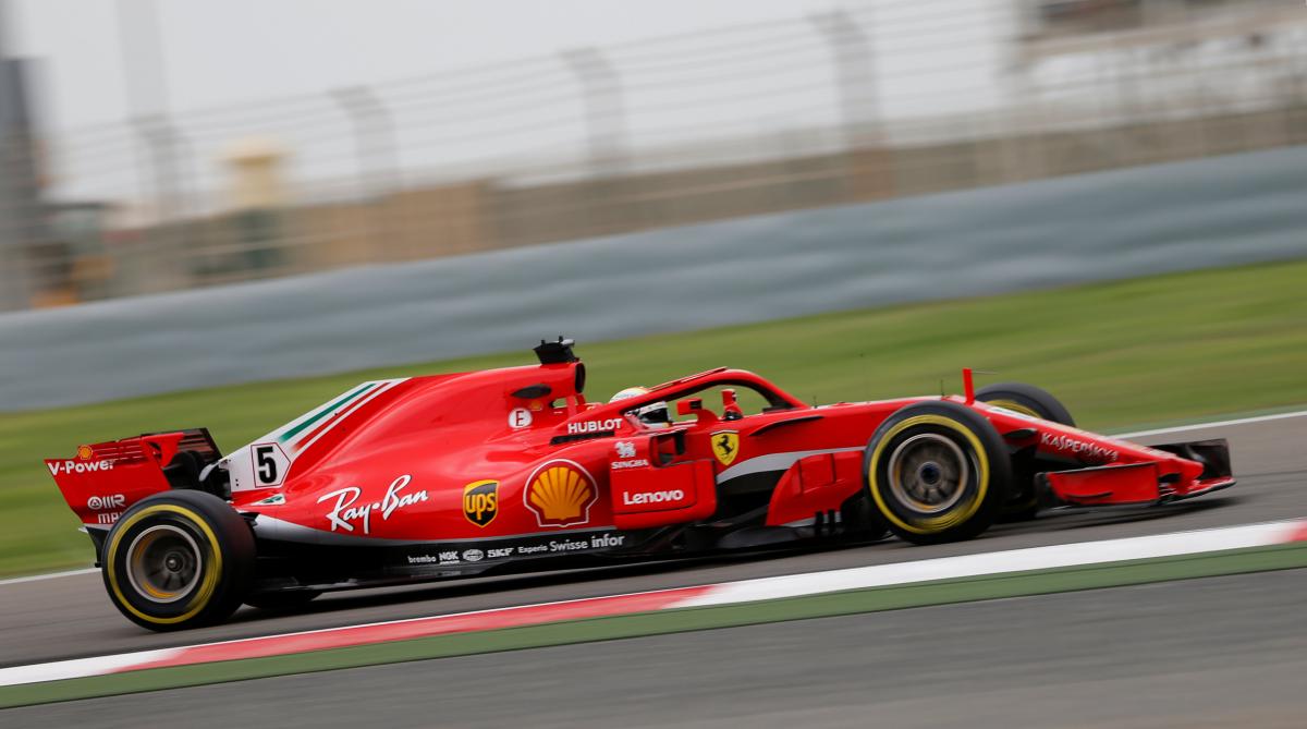 Феттель виграв кваліфікацію Гран-прі Бахрейну / Reuters